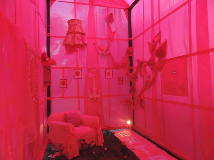 Artistas y creadores trabajaron para intervenir una estructura de metal que ha recorrido distintos países llevando este diálogo social. Fotos: Oswaldo Ortiz.