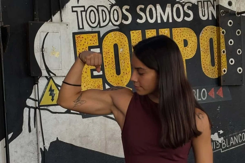 Al mudarse para estudiar en la UAS, encontró en el gimnasio Up Training Fitness Center una red de apoyo clave que impulsó su desarrollo como atleta de alto rendimiento.