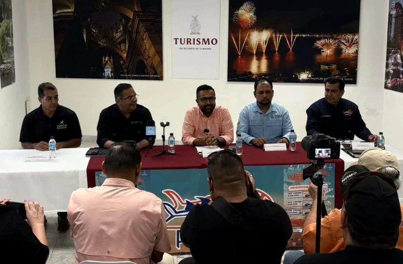 El chef Esteban Lluis dedicó este reconocimiento a quienes hacen posible la producción de los cultivos de verduras, hierbas y flores, que reducen el impacto ambiental