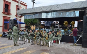 Concierto de la Banda de Música de la Treceava Zona Militar en San Ignacio reúne a las familias
