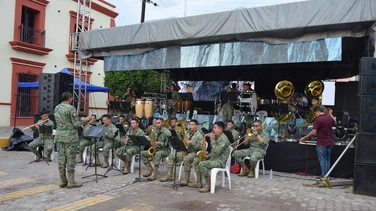 Concierto de la Banda de Música de la Treceava Zona Militar en San Ignacio reúne a las familias