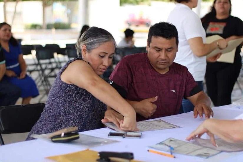 Decenas de ciudadanos aprovecharon la jornada para realizar trámites de Registro Civil de forma gratuita, rápida y cercana a sus hogares. Foto: Ayuntamiento de Culiacán