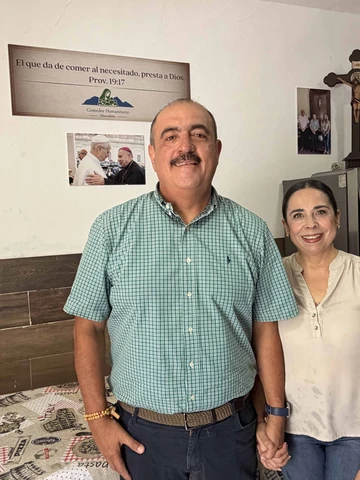 La familia Vega Carrillo alimenta la esperanza en el Comedor Humanitario Mazatlán
