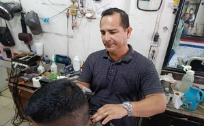 “El mono Medina”, la Herencia de familia: el oficio de peluquería que pasó de padre a hijos en Costa Rica
