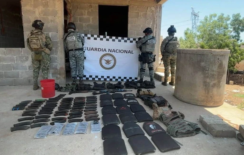 La Marina encontró un arsenal y explosivos en Sinaloa; el operativo dejó un importante aseguramiento