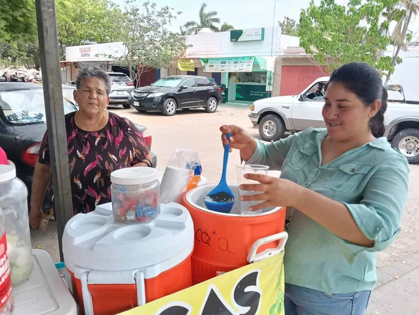 Con su emprendimiento Reyna Viridiana ayuda al sustento de su hogar. 