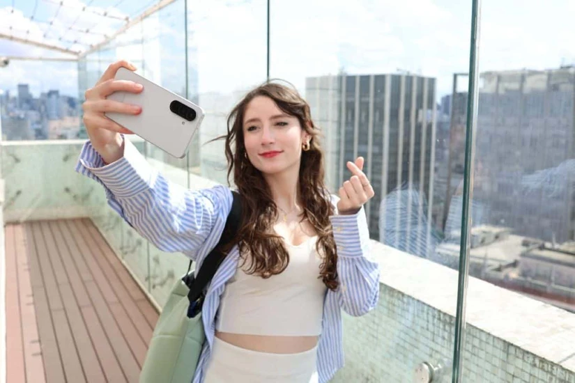 Samsung Galaxy A57 con cámara para selfies de 12 megapíxeles. Foto: Cortesía