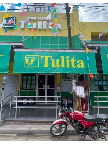 De un local de 4x4 a la tercera generaci&oacute;n del negocio familiar: Juana Ochoa y el legado del "S&uacute;per Tulita" en Costa Rica