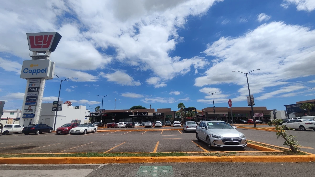 La plaza Valle Alto se ha convertido en un referente en uno de los sectores más importantes de Culiacán y nunca ha dejado de actualizarse para satisfacer las necesidades de su comunidad.
