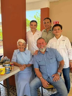 Más que víveres, esperanza: el gesto que ilumina a la Ciudad de los Niños en Mazatlán