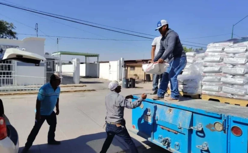 Entregan apoyo de semilla de sorgo a productores de Chihuahua. Foto: Cortesía