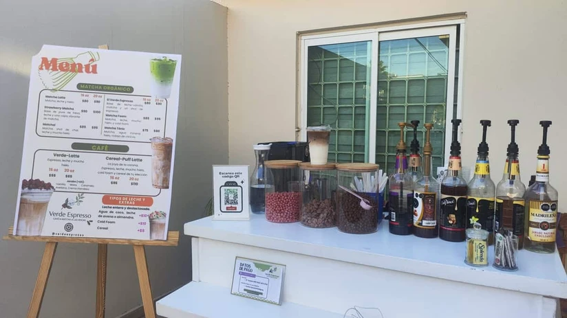 Aunque su emprendimiento tiene como base diferentes tipos de bebidas matcha, Cecilia también maneja variedad de cafés.