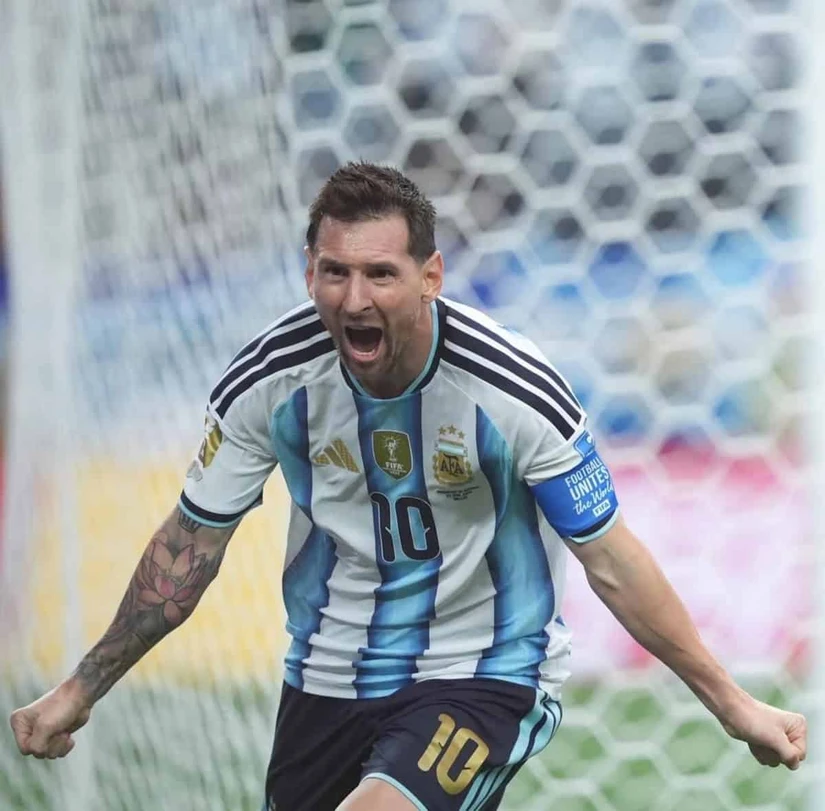 Lionel Messi volvió a ser determinante y Argentina mantiene vivo el sueño del bicampeonato. La Albiceleste remontó ante Egipto y ya tiene fecha para disputar los cuartos de final del Mundial 2026.