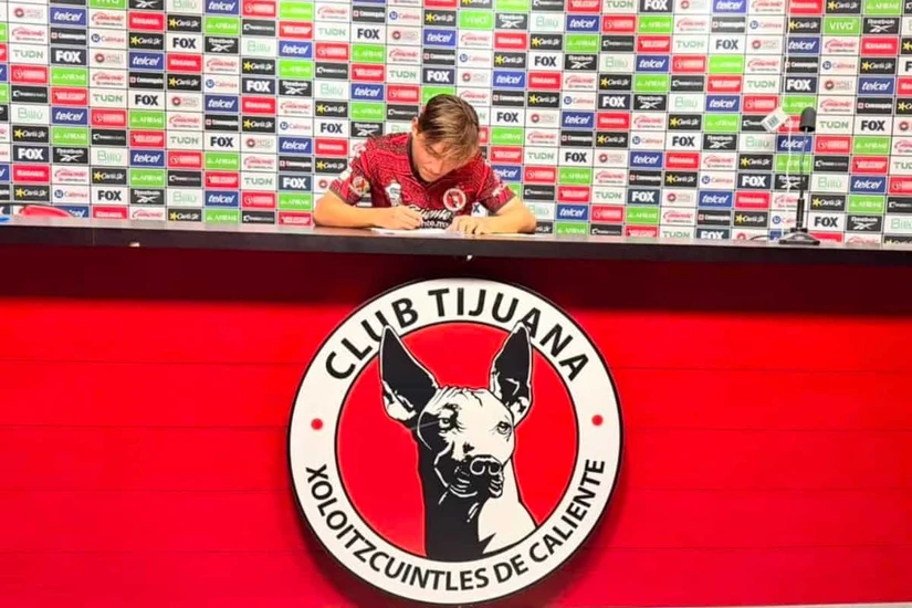 La firma de Santi Jr. con la Sub-17 de Xolos es una inspiración para otros niños y jóvenes que cada día entrenan con la ilusión de convertir su pasión por el futbol en un proyecto de vida.