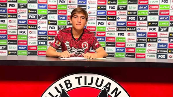 De la Lombardo Toledano a la frontera: El culichi Santi Rodr&iacute;guez firma con la Sub-17 de Xolos Tijuana