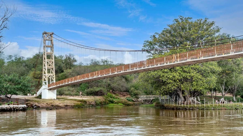 Ubicado cerca de El Fuerte y del antiguo río Zuaque, el sitio recibe visitantes nacionales y extranjeros interesados en su patrimonio cultural