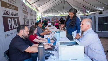 Jornadas de Paz llevan servicios gratuitos a familias en la colonia Lázaro Cárdenas en Culiacán
