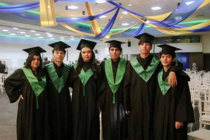 La generación 2023-2026 del grupo 605 matutino del COBAES 27 demostró que la inclusión también se aprende y deja un legado de amistad que permanecerá más allá de la graduación. Foto: COBAES