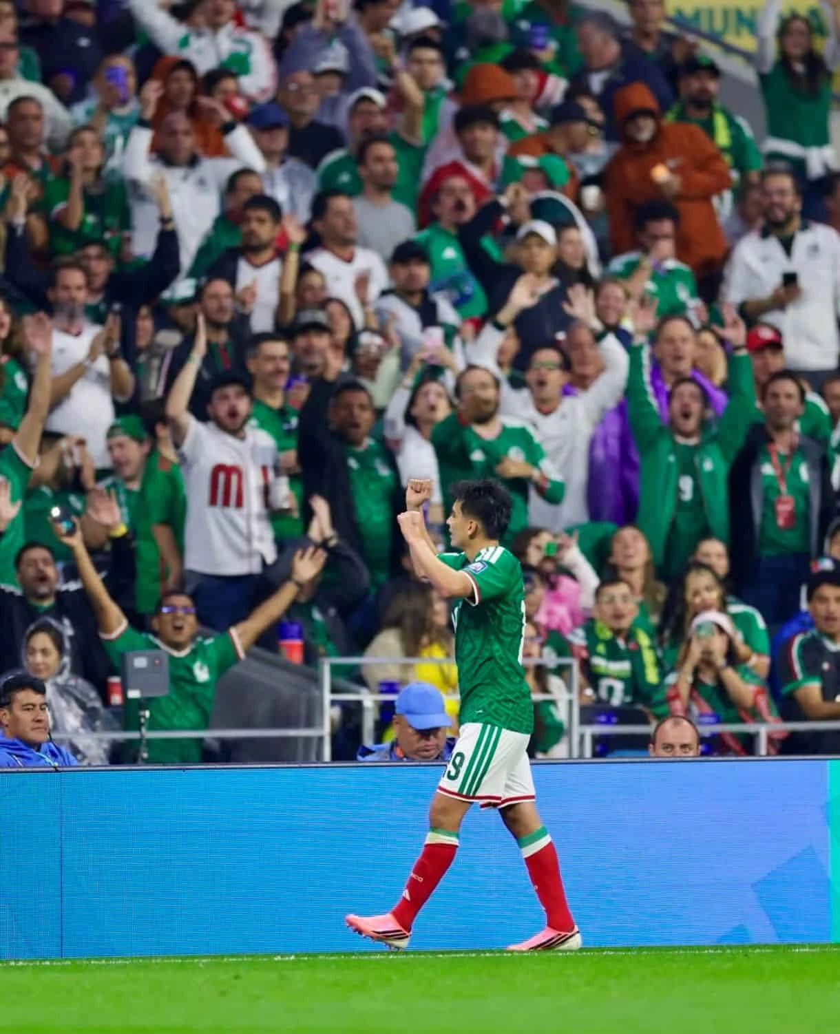 Gilberto Mora de ganó el cariño de la afición mexicana durante la Copa del Mundo. Foto: Facebook