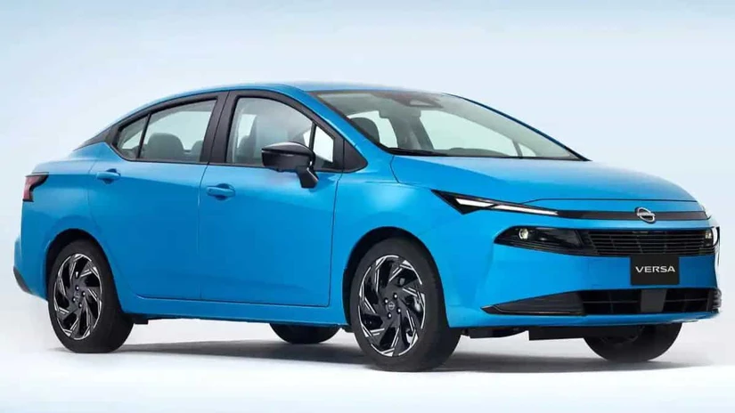 El Nissan Versa se mantiene como el modelo más vendido del país, con 36,984 unidades entregadas entre enero y junio de 2026.