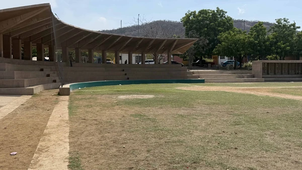 Campo Marco Antonio Villela: el espacio deportivo que une a la comunidad de Ur&iacute;as en Mazatl&aacute;n
