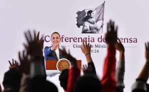 ¿Cuánto ganan los periodistas que asisten a Las Mañaneras de Claudia Sheinbaum?