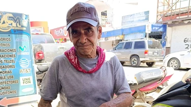 Medio siglo de un oficio que nunca solt&oacute;: &Eacute;l es "El Mero" y lleva 50 a&ntilde;os boleando en Eldorado
