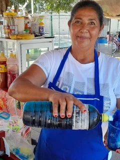 En La Cruz de Elota hay un carrito donde siempre encontrarás un raspado... y alguien dispuesto a ayudarte