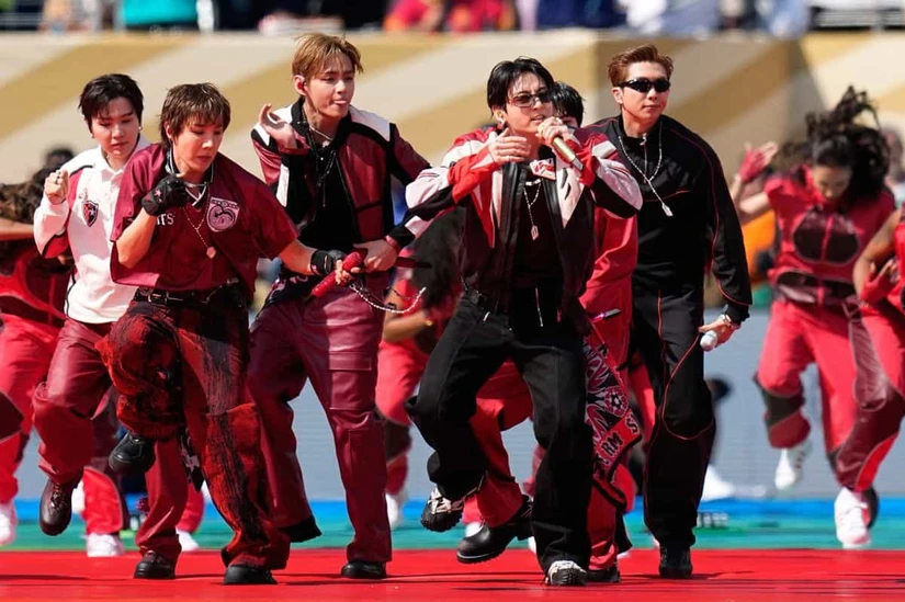BTS hace vibrar el medio tiempo de la final del Mundial 2026 con “Dynamite”
