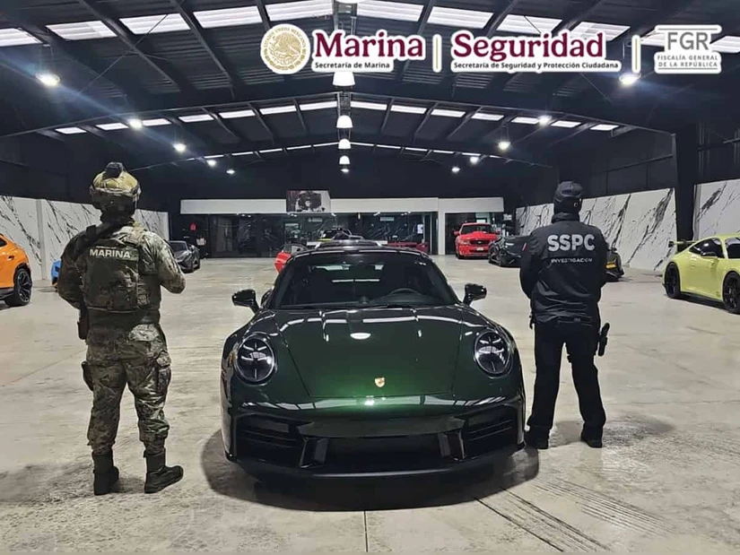 Golpe millonario al crimen organizado Marina asegura vehículos de lujo, armas y dinero en Yucatán