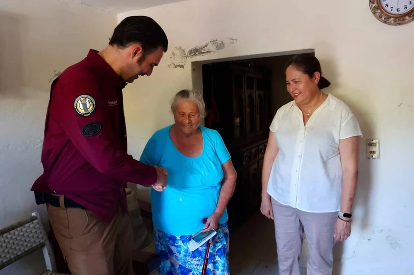 Con recorridos casa por casa las autoridades extendieron el alcance del programa en la colonia Montuosa