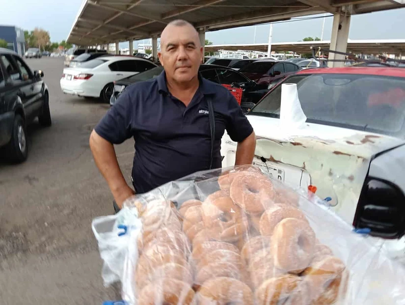 Juan Quiñones heredó la receta de las donas por parte de su suegro Joel García.
