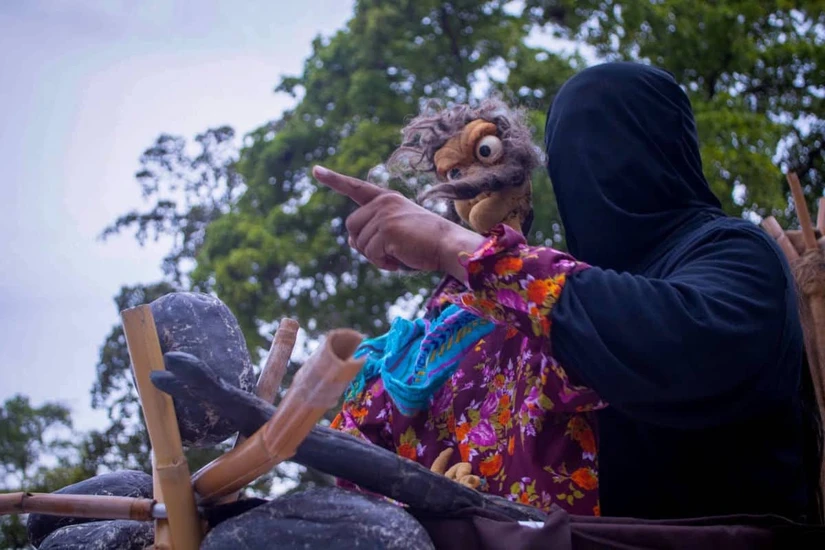 El espectáculo gratuito de Delta Teatro, presentado por el IMCC dentro de Itiner-Arte, reunió a familias para disfrutar una historia de aventura, identidad y respeto por la cultura Yoreme. Foto: IMCC
