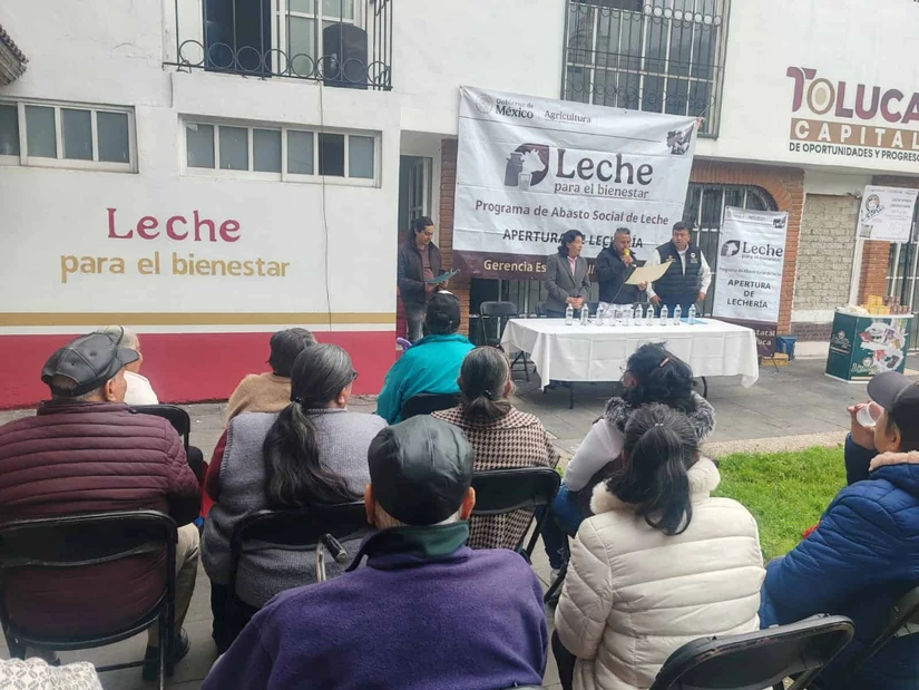 Leche para el Bienestar a bajo costo. Foto. Cortesía