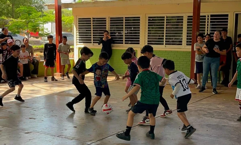 El Mundialito Tacuichamona 2026 reunió a niñas, niños y jóvenes en una jornada donde el futbol fortaleció la amistad, el trabajo en equipo y la convivencia. Foto: IMDEC