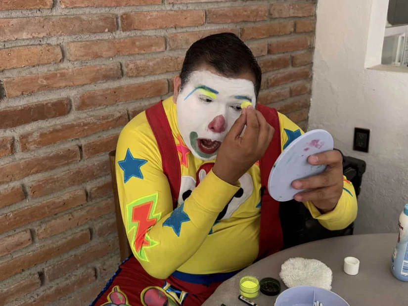 Desde pequeño Fernando sentía fascinación por los payasos, sin saber que ese sería su oficio