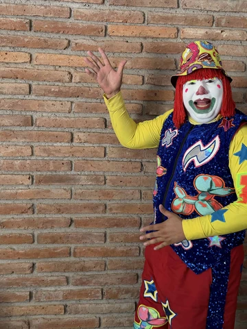Payaso Chokorroll: la peluca roja que convirtió la risa en sustento familiar en Mazatlán