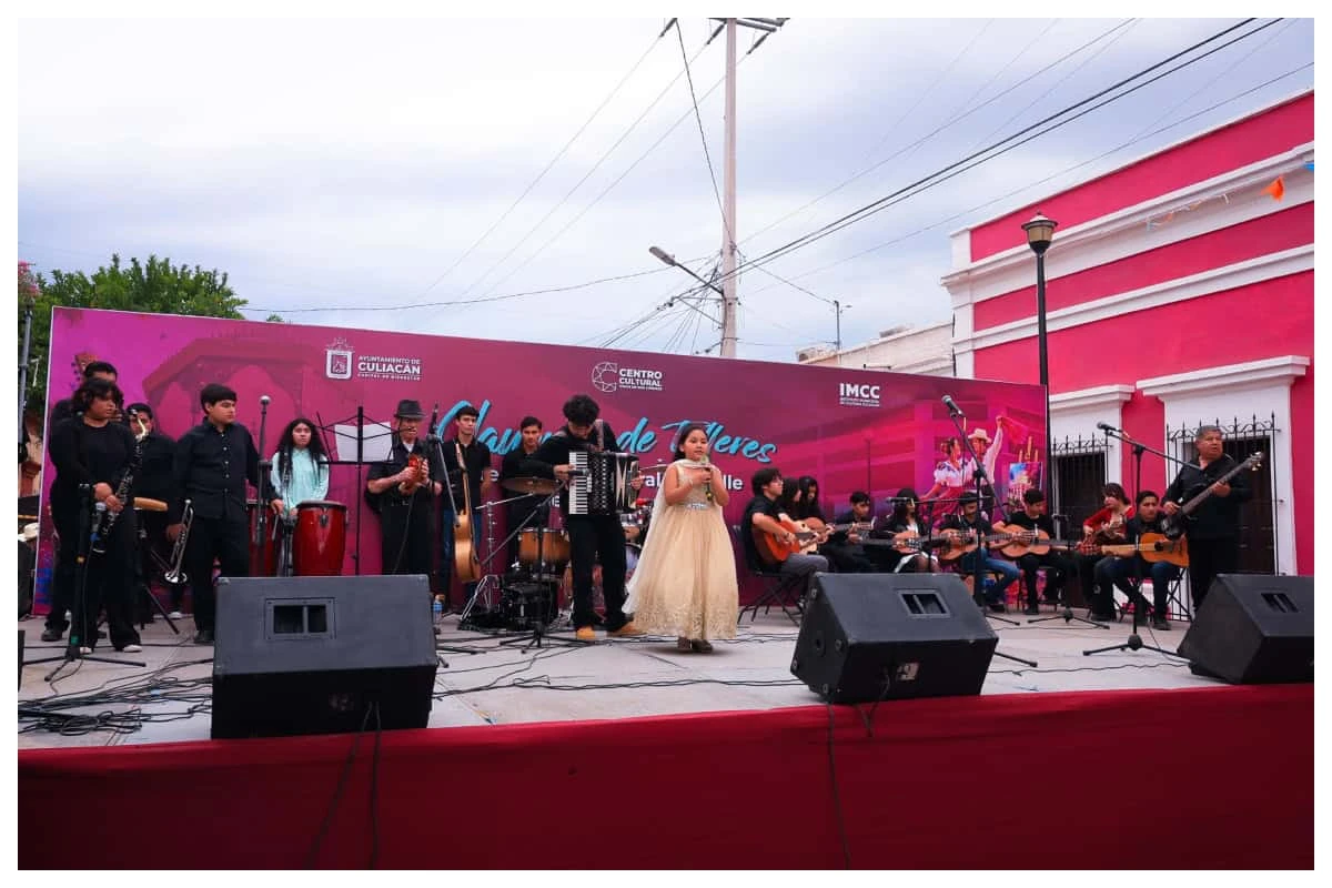 El pasado 24 de junio se llevó a cabo el cierre de cursos del ciclo 2025-2026 de los talleres que se imparten en el Centro Cultural de Quilá en donde se vivió una gran fiesta llena de música, bailes y canto de la niñez y la juventud