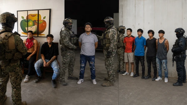El escondite no funcionó: la Marina encontró a dos hombres debajo de un vehículo en Mazatlán