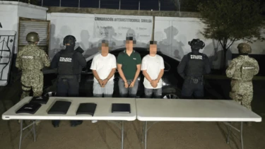 El Jetta negro aceleró al ver el operativo en Culiacán, pero la persecución terminó revelando un arsenal