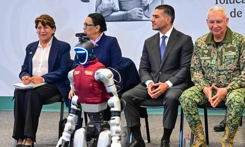 Habla, reconoce rostros y atenderá emergencias: así es Ceci, el robot con IA del Edomex