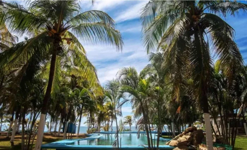 La villa que heredó Andrés García cuenta con una piscina. instagran