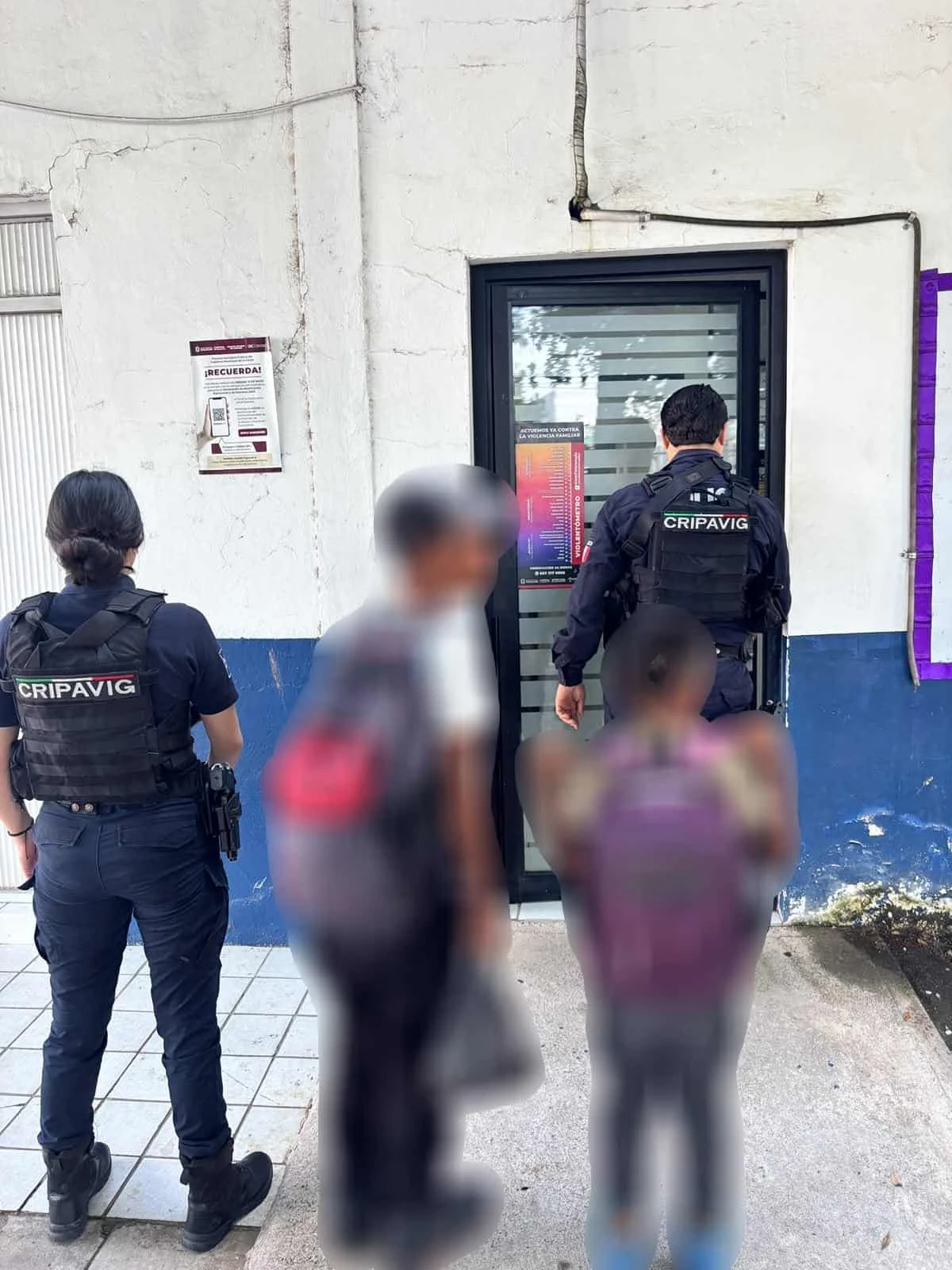 Lo que parecía un recorrido rutinario terminó revelando la historia de dos menores encontrados en un crucero de Culiacán. Los pequeños, originarios de Chiapas, dijeron que viajaron para trabajar durante las vacaciones.