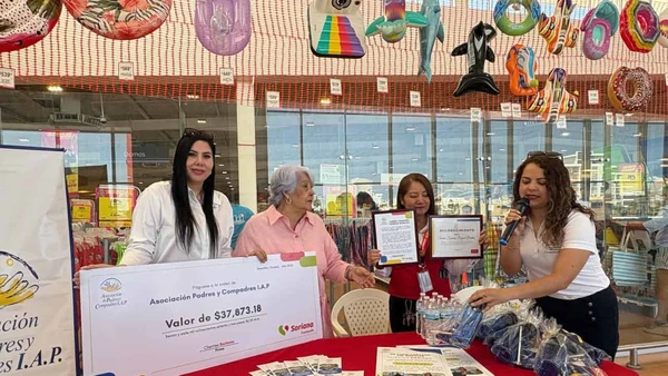 Cierre exitoso: Soriana y sus clientes entregan m&aacute;s de 37 mil pesos a Padres y Compadres IAP en Mazatl&aacute;n