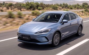 ¿De verdad da 27 km por litro? Pusimos a prueba al BYD King 2027 en carretera