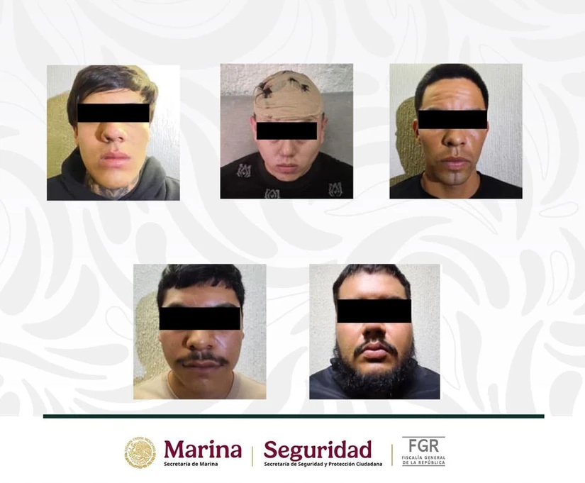 Trabajos de inteligencia llevaron a fuerzas federales hasta tres inmuebles en Zapopan, donde detuvieron a seis presuntos integrantes de una red vinculada con robo, extorsión, narcomenudeo y homicidio.
