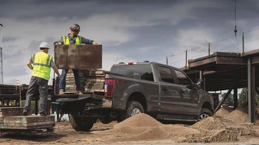Casi 10 toneladas de arrastre y 1,200 lb-pie de torque: la única de las cuatro que se compra por obligación. Quien la necesita no requiere que nadie se lo explique.