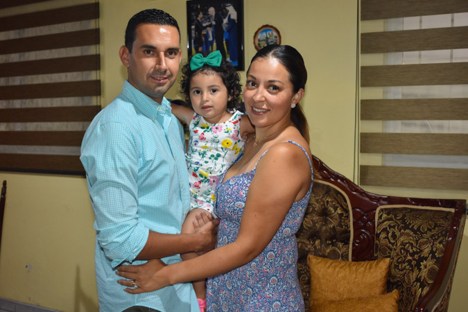 César Ramos y su familia