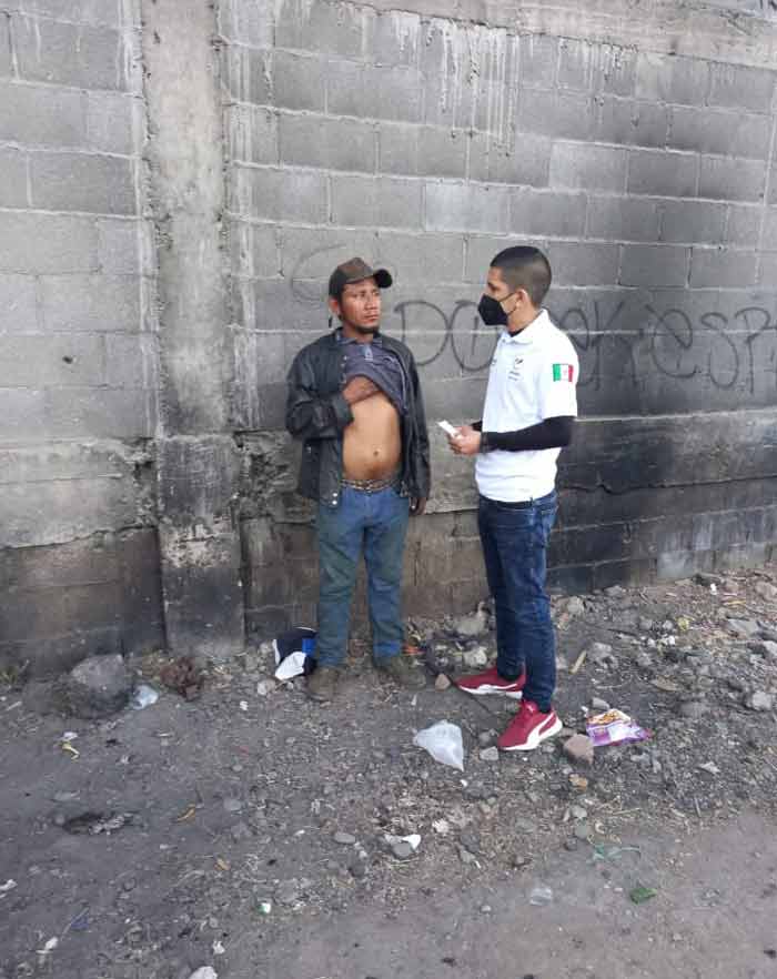 regalan Tacos a personas sin hogar 