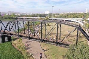 Avanzan trabajos de restauración de pintura en el Puente Negro